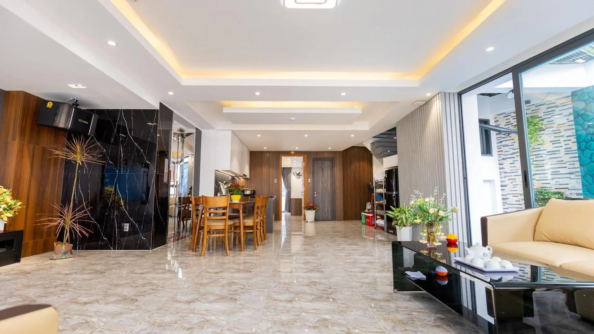 Sunflower Villa - Free Bida - Phong Karaoke - Co Thang May - 10 Phong Ngu - Gan Bien Vung Tau